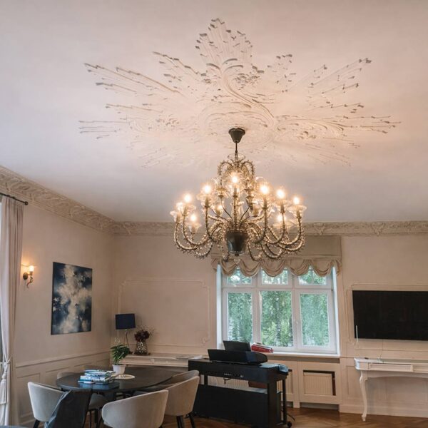 Kristāla Lustra Privātmājā, Latvijā