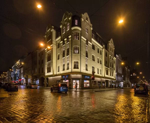Facade lighting in Terbatas str. 9