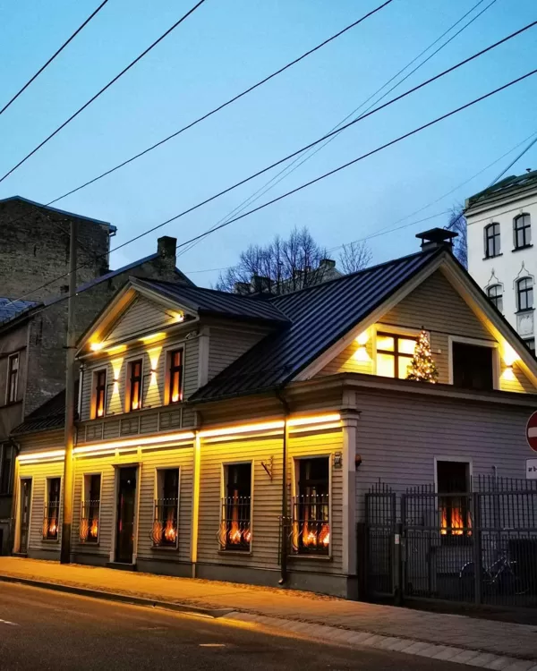 Fasādes Apgaismojums "Latvijas Kristīgais Radio"