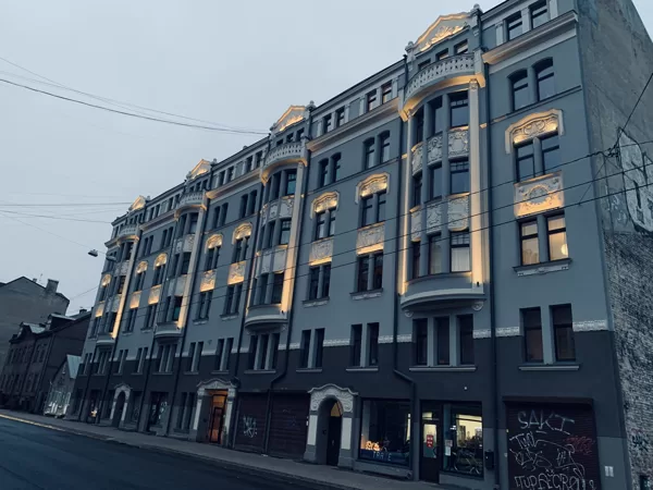 Fasādes Apgaismojums Bruņinieku iela 28